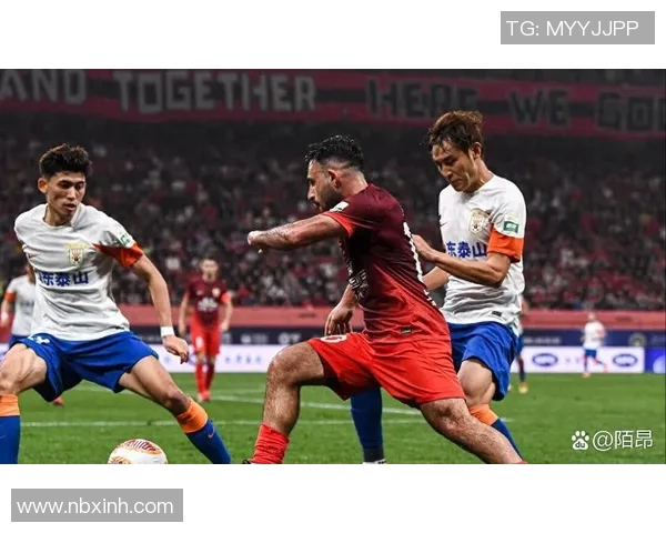 精彩对决回顾：全面解析本场比赛比分及关键时刻的影响